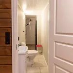 Handeland Near Trolltunga And Pulpit Rock Sleeps 18 With Sauna *