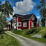 Handeland Near Trolltunga And Pulpit Rock Sleeps 18 With Sauna *