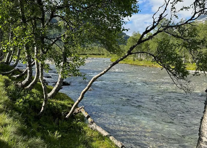 Handeland Near Trolltunga And Pulpit Rock Sleeps 18 With Sauna *