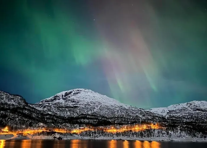 Handeland Near Trolltunga And Pulpit Rock Sleeps 18 With Sauna * Sauda