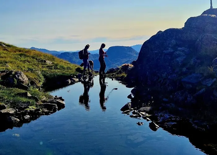 Dom wakacyjny Handeland Near Trolltunga And Pulpit Rock Sleeps 18 With Sauna *