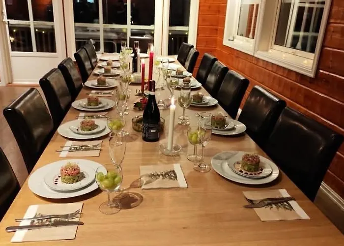 Vakantiehuis Handeland Near Trolltunga And Pulpit Rock Sleeps 18 With Sauna